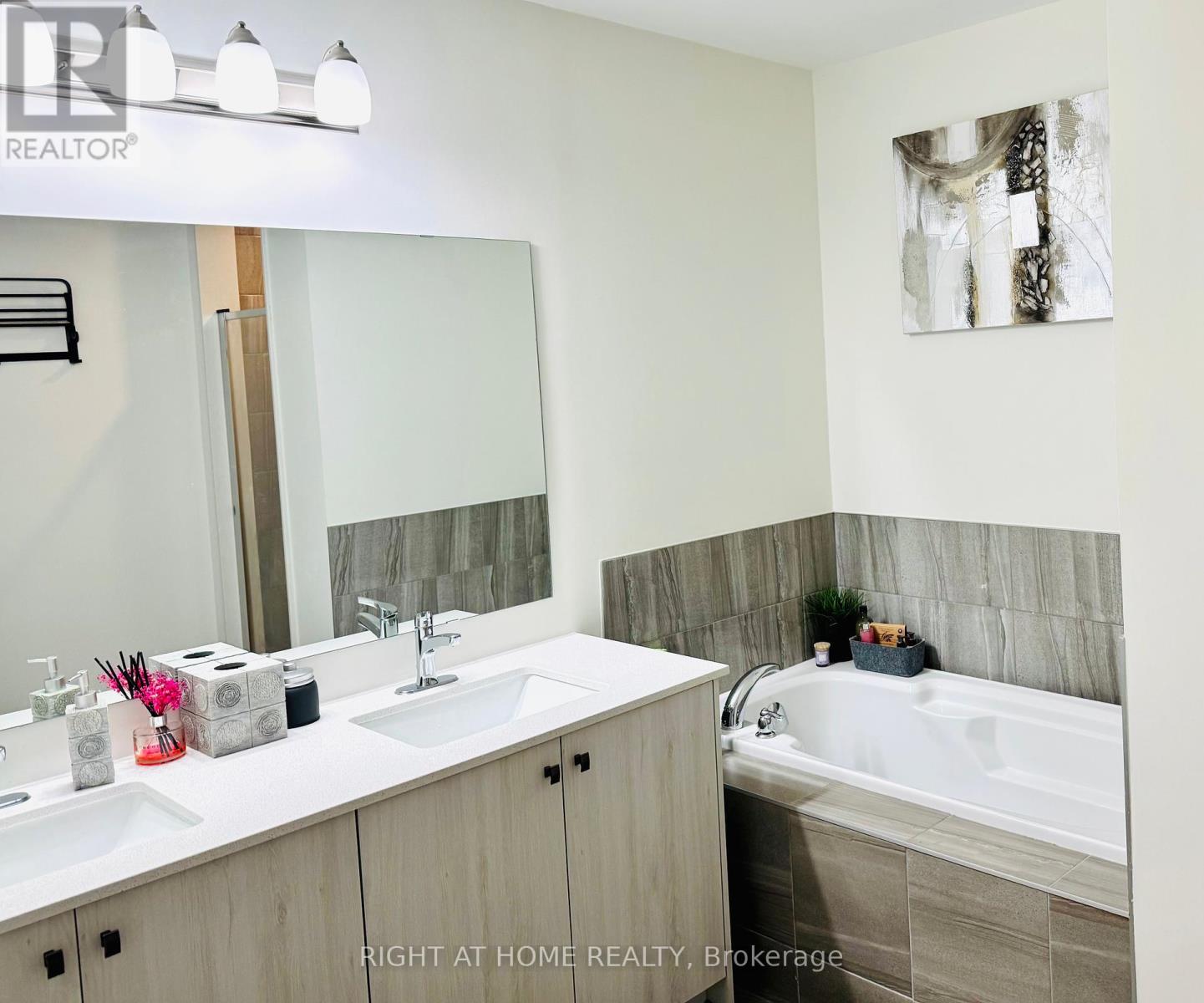 63 Klein Way, Whitby, Ontario  L1R 0S6 - Photo 13 - E12446636