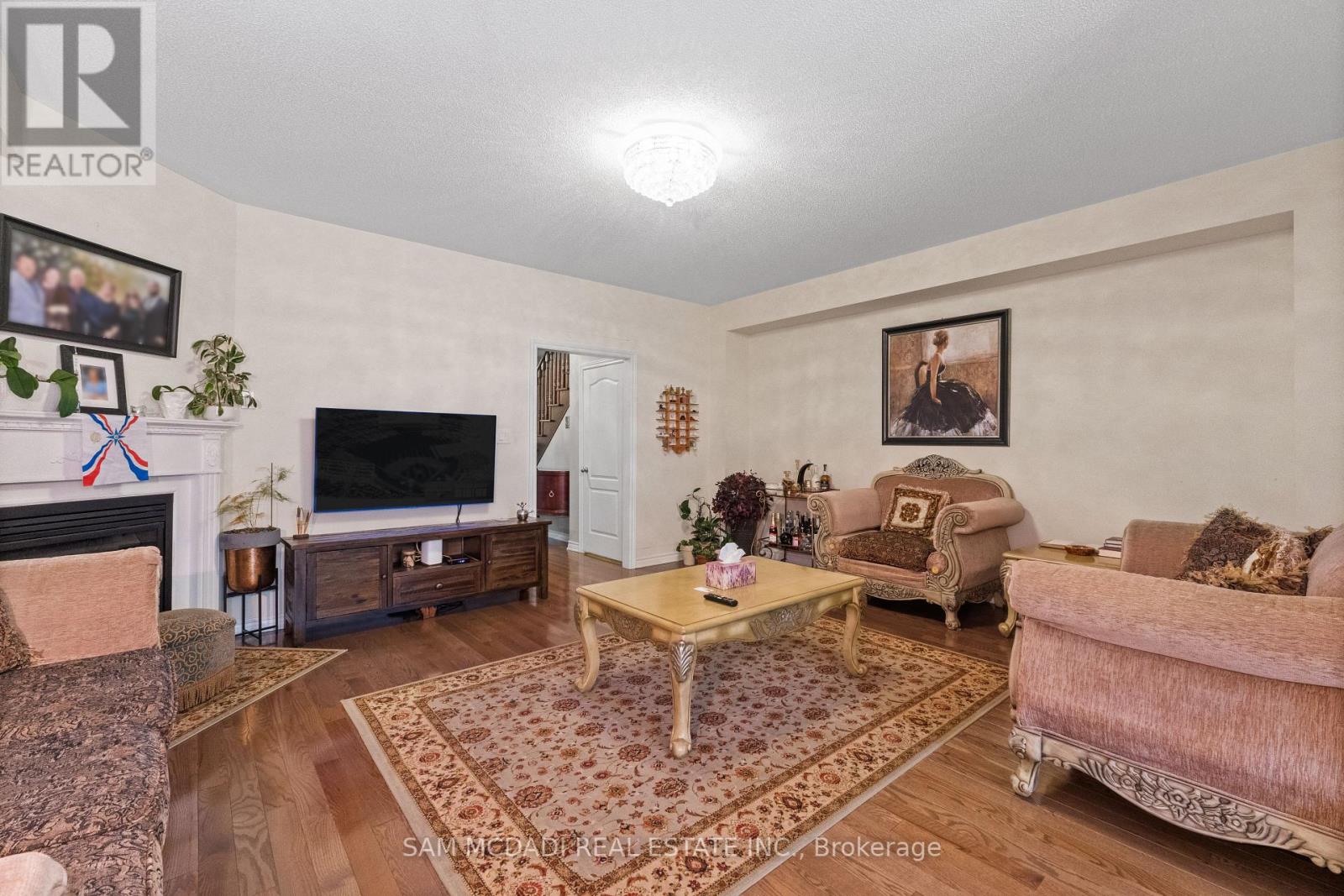 30 Zachary Place, Vaughan (Vellore Village), Ontario  L4H 0C2 - Photo 22 - N12446550