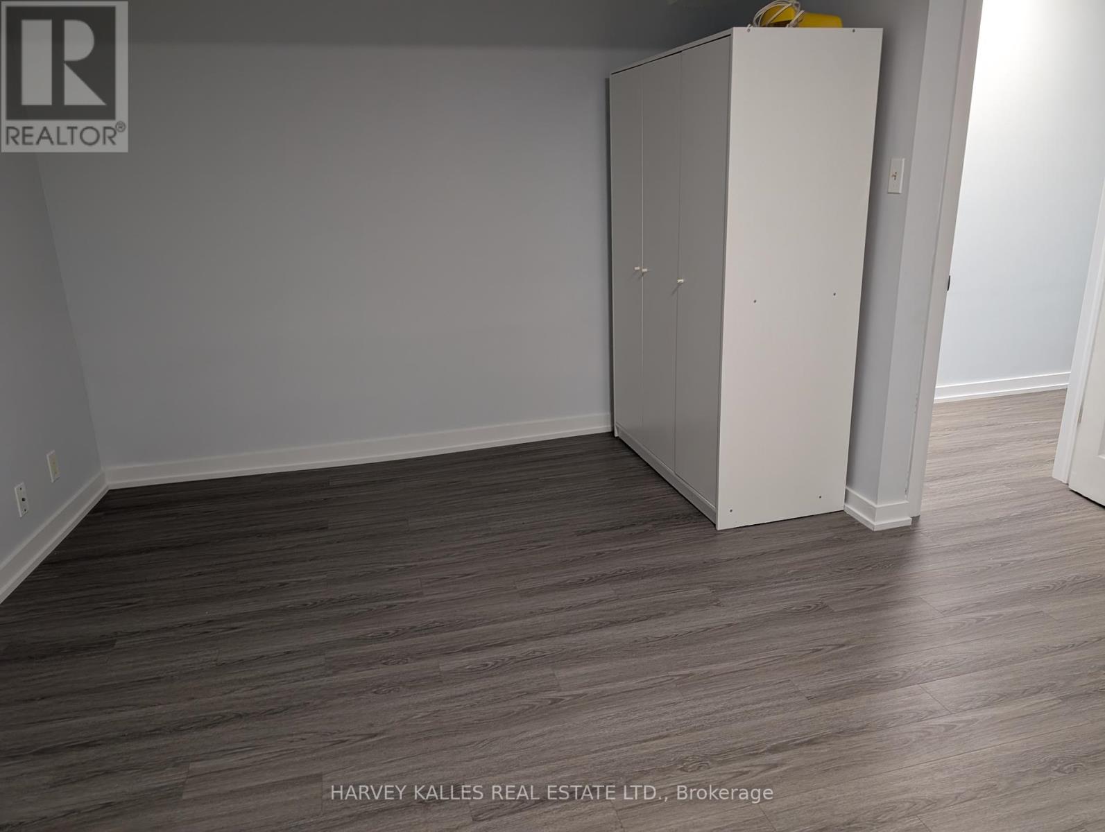 Bsmt - 49 Beatrice Way, Vaughan, Ontario  L4L 5T3 - Photo 4 - N12446568