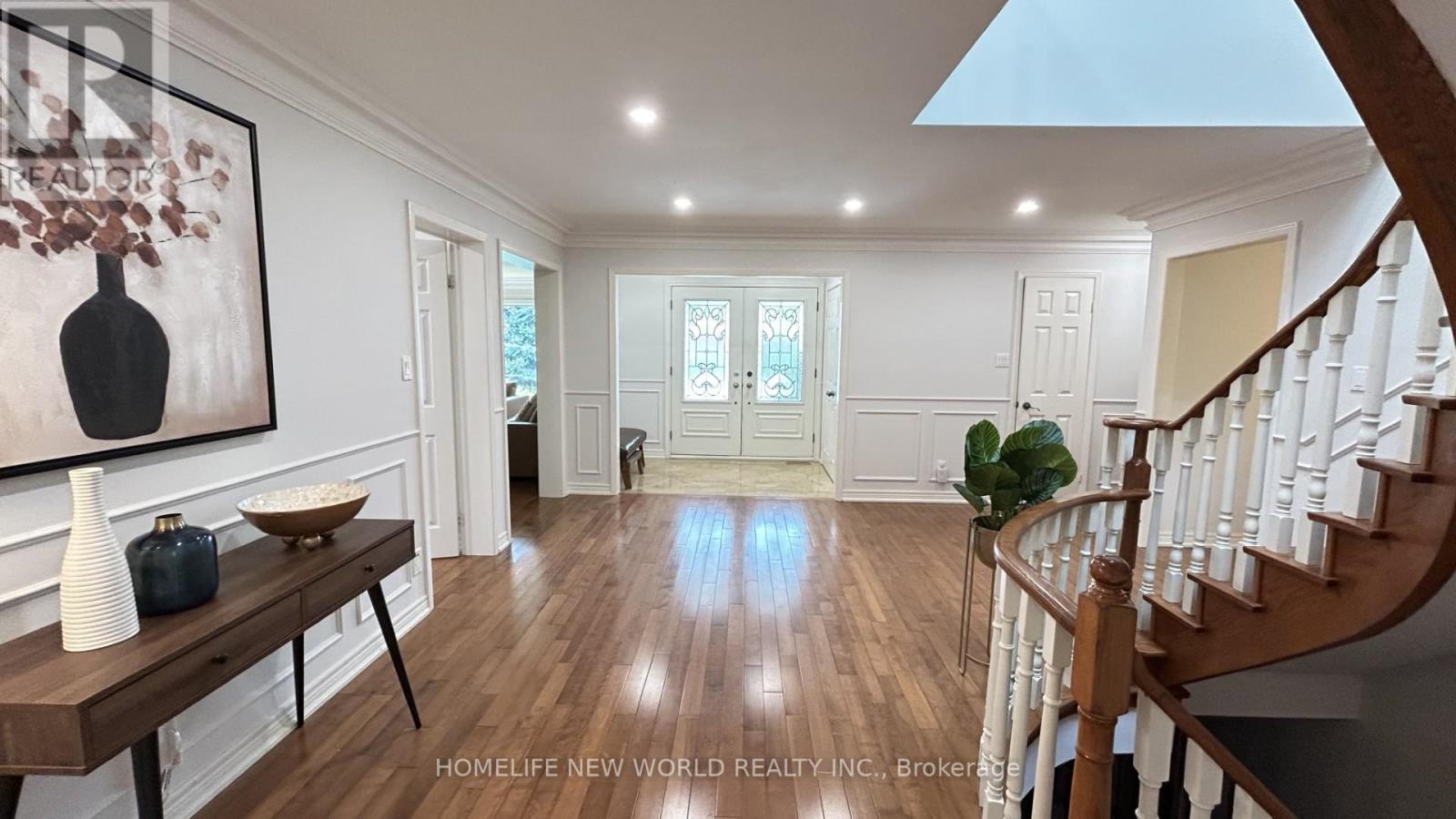 102 Willowbrook Road, Markham (Aileen-Willowbrook), Ontario  L3T 5P5 - Photo 5 - N12446578