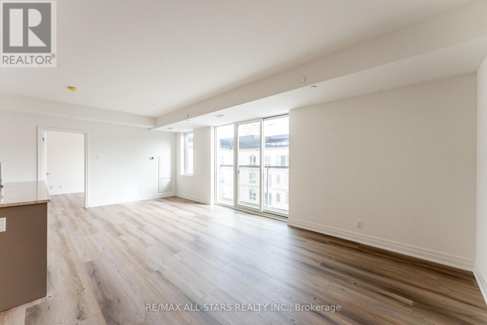 Ph20 - 101 Cathedral High Street, Markham, Ontario  L6C 3L8 - Photo 11 - N12446596