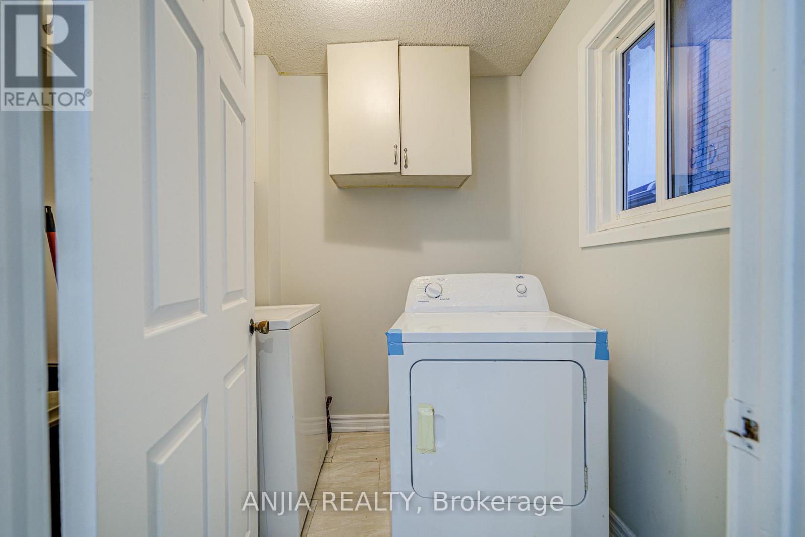 34 Terrosa Road, Markham, Ontario  L3S 2M7 - Photo 10 - N12446625