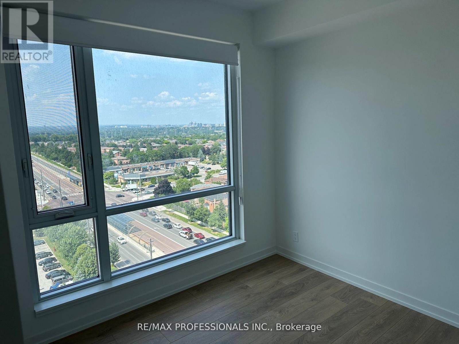 B1203 - 7950 Bathurst Street, Vaughan (Beverley Glen), Ontario  L4J 0L4 - Photo 8 - N12446652