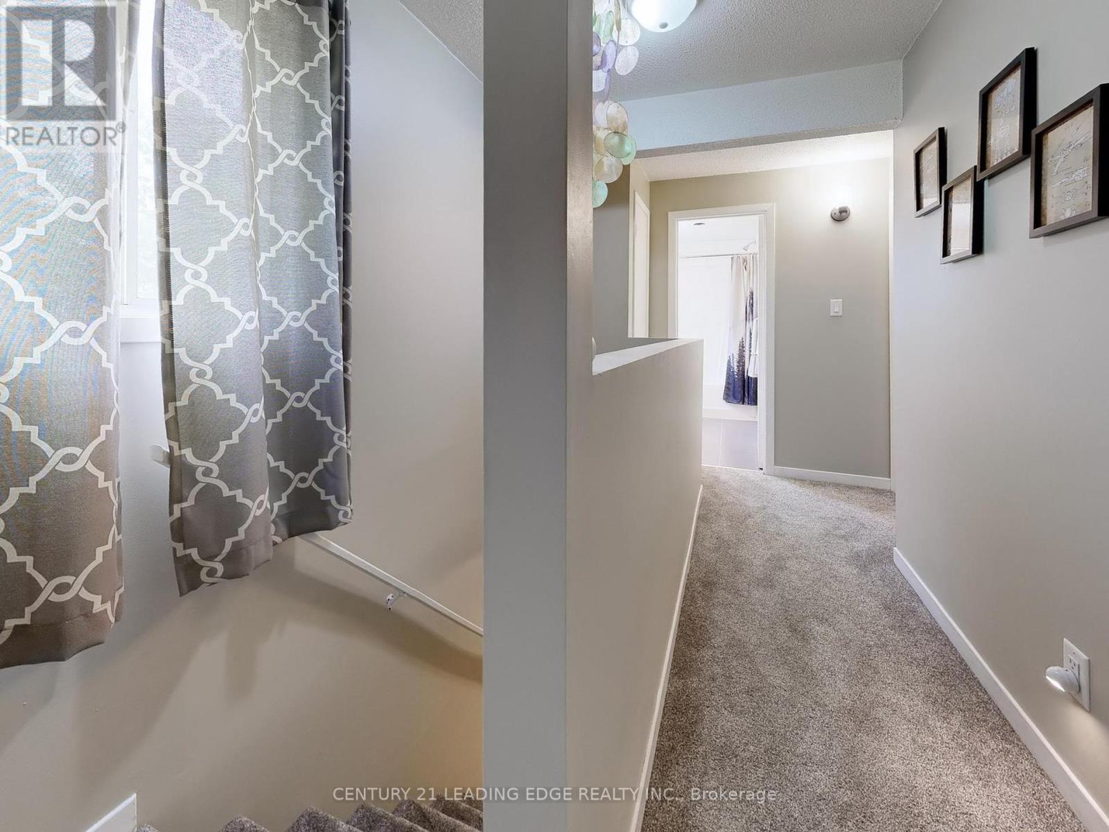 255 Cedarholme Avenue, Georgina, Ontario  L4P 2W5 - Photo 20 - N12446663