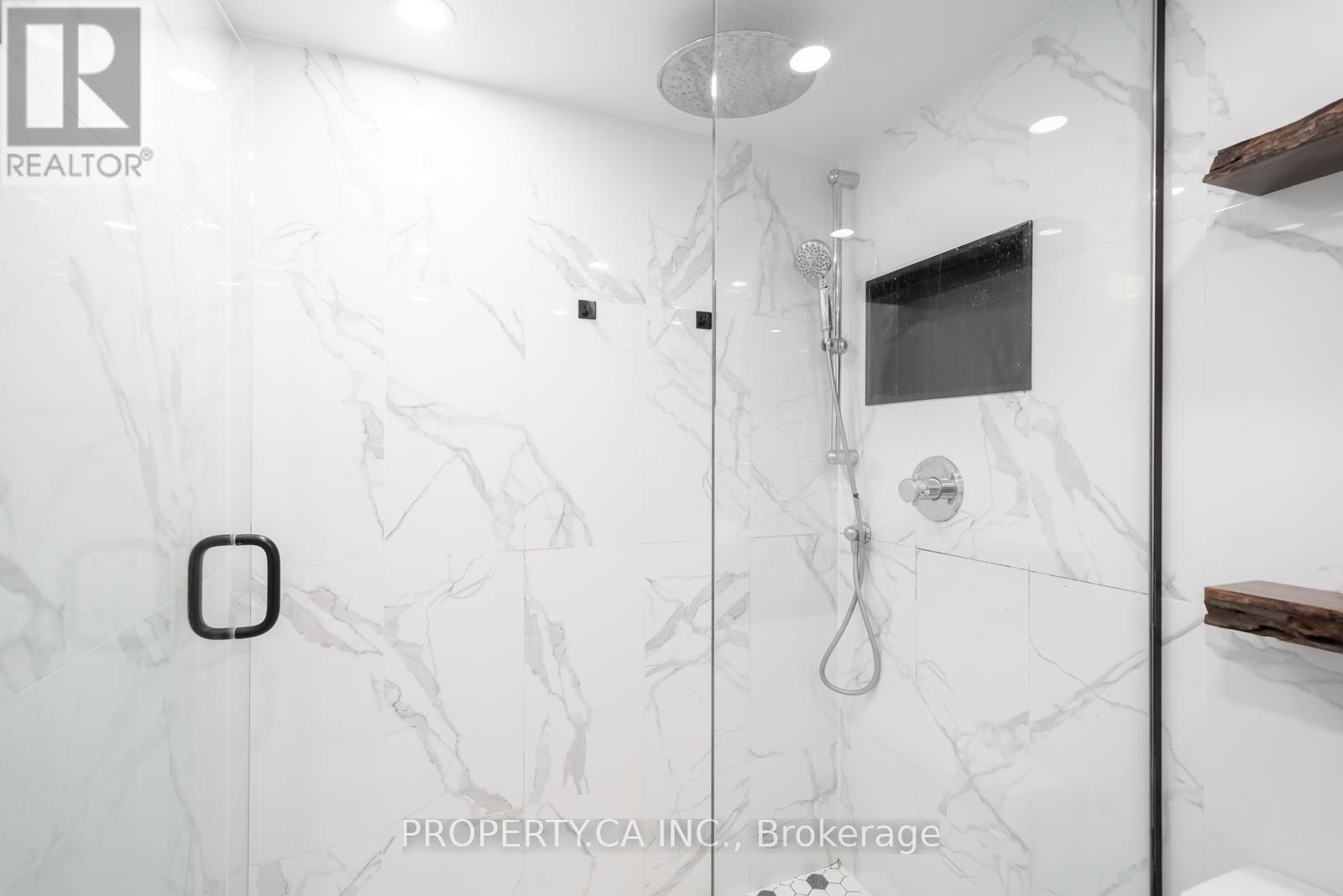303 - 399 South Park Road, Markham (Commerce Valley), Ontario  L3T 0B8 - Photo 23 - N12446676