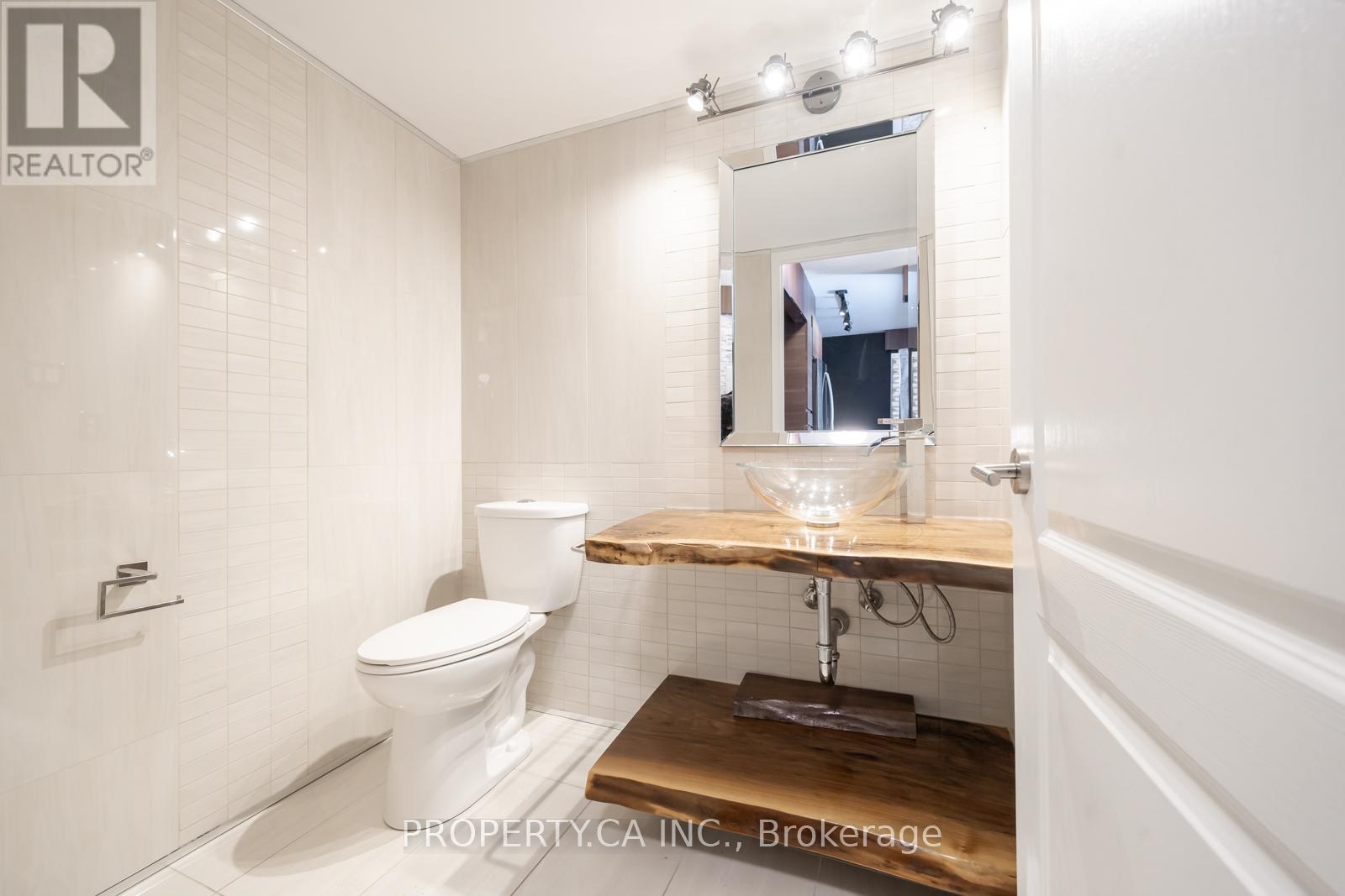303 - 399 South Park Road, Markham (Commerce Valley), Ontario  L3T 0B8 - Photo 27 - N12446676