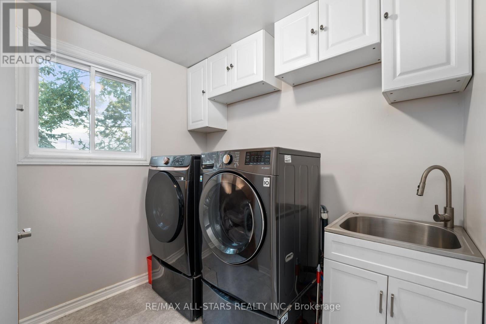 222 Biscayne Boulevard, Georgina (Keswick South), Ontario  L4P 3L8 - Photo 16 - N12446680
