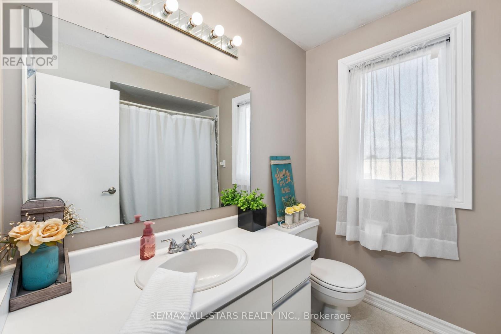 222 Biscayne Boulevard, Georgina (Keswick South), Ontario  L4P 3L8 - Photo 26 - N12446680