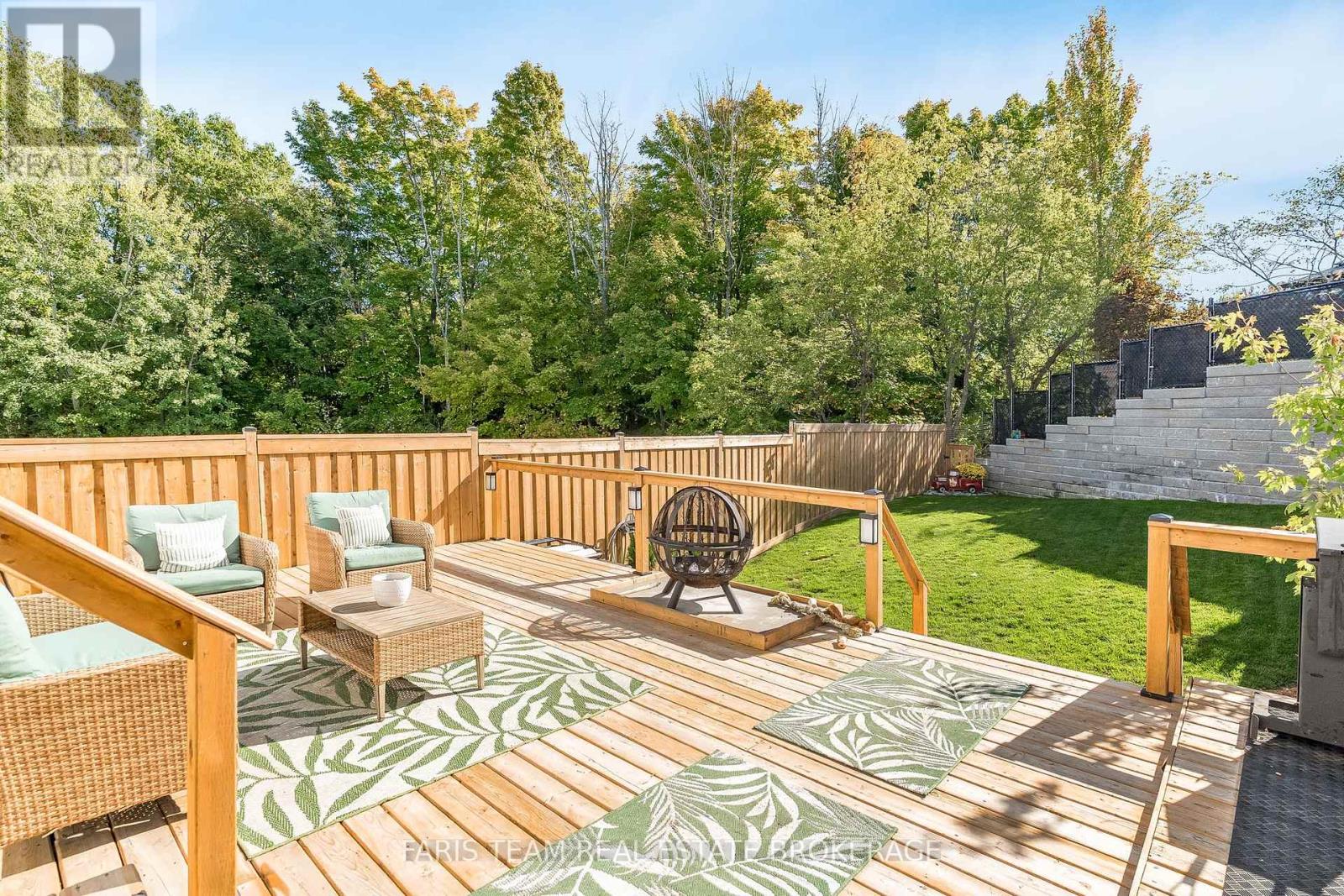 16 Lahey Crescent, Penetanguishene, Ontario  L9M 0W1 - Photo 32 - S12446566