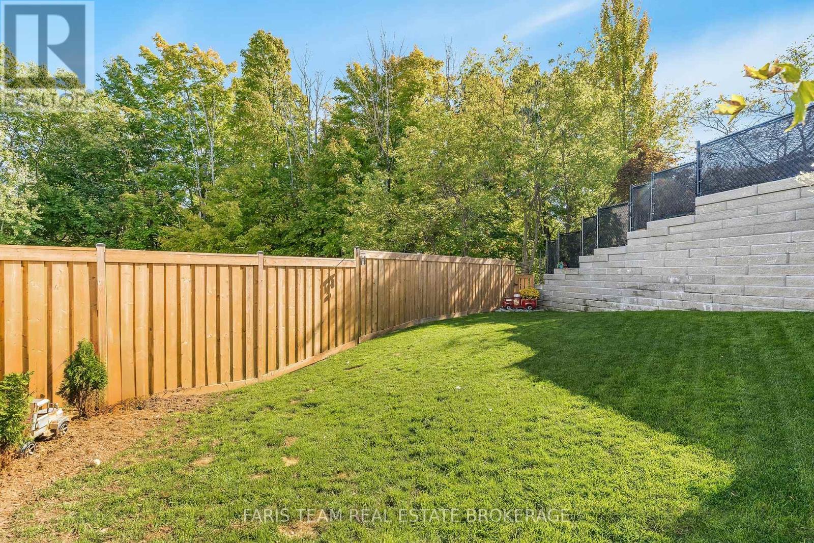 16 Lahey Crescent, Penetanguishene, Ontario  L9M 0W1 - Photo 36 - S12446566