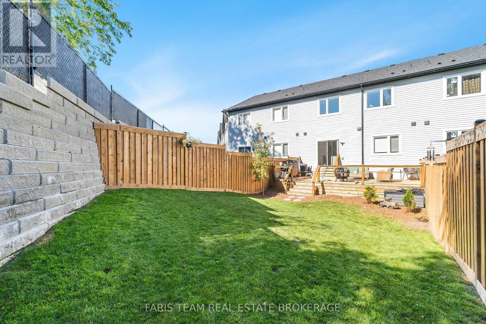 16 Lahey Crescent, Penetanguishene, Ontario  L9M 0W1 - Photo 37 - S12446566