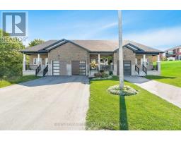 16 LAHEY CRESCENT, Penetanguishene, Ontario