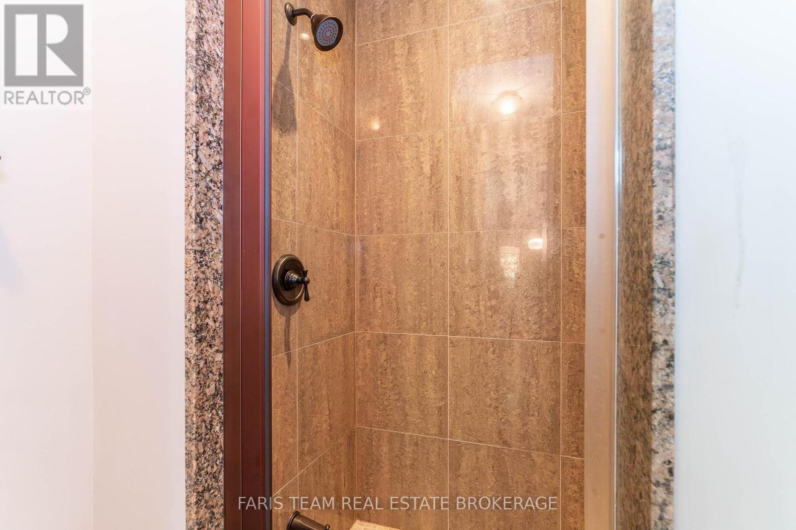 6 Georgina Drive, Barrie (North Shore), Ontario  L4M 1E9 - Photo 34 - S12446580