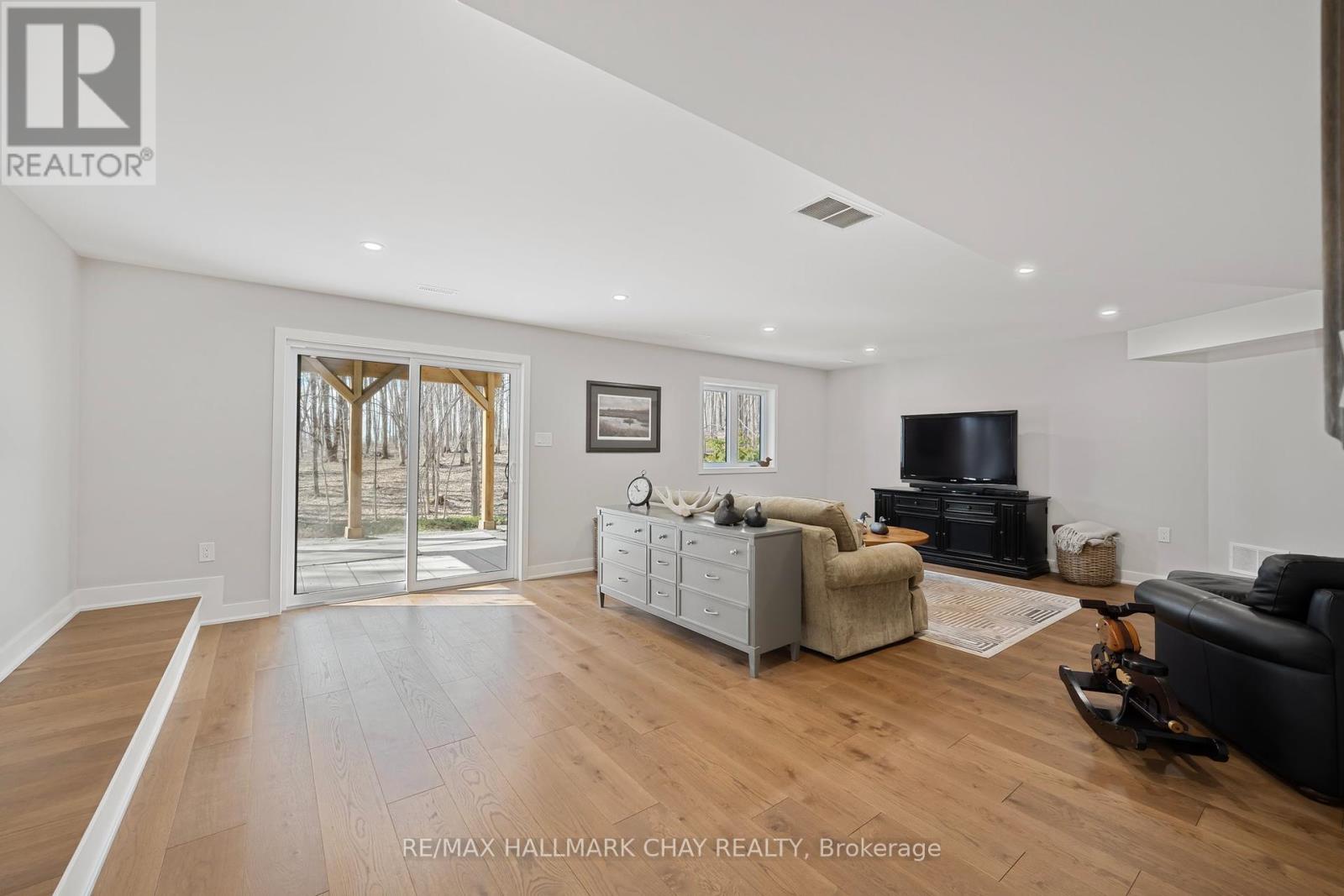 1359 Old Barrie Road E, Oro-Medonte (Hawkestone), Ontario  L0L 1T0 - Photo 35 - S12446590