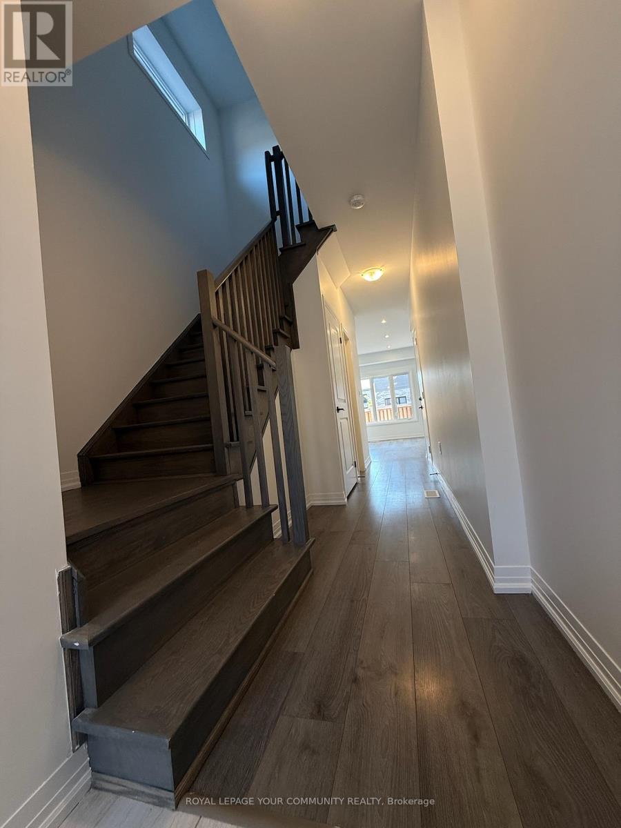 141 Turnberry Lane, Barrie (Painswick South), Ontario  L9J 0M4 - Photo 3 - S12446605