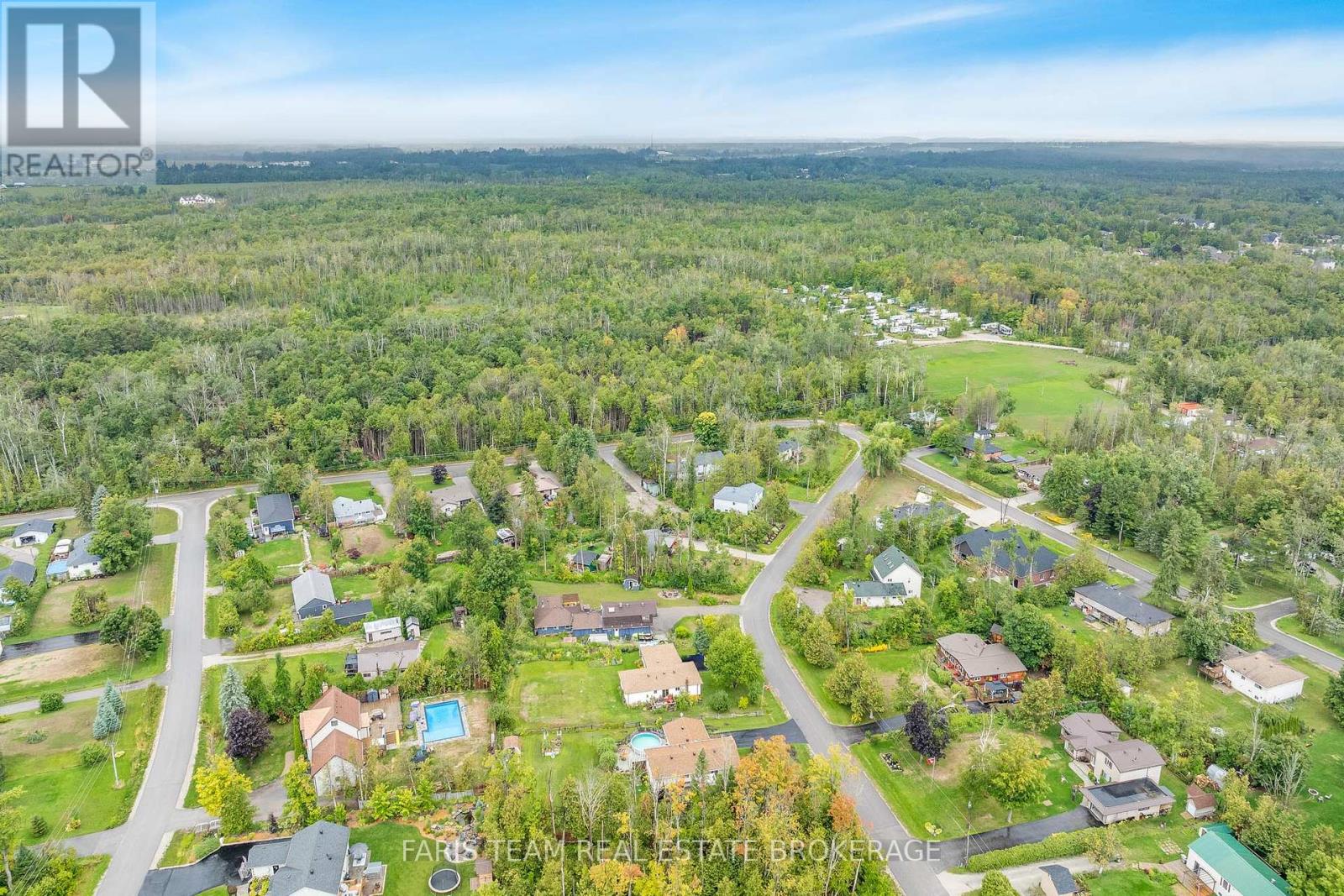 197 Kennedy Avenue, Oro-Medonte (Hawkestone), Ontario  L0L 1T0 - Photo 9 - S12446664