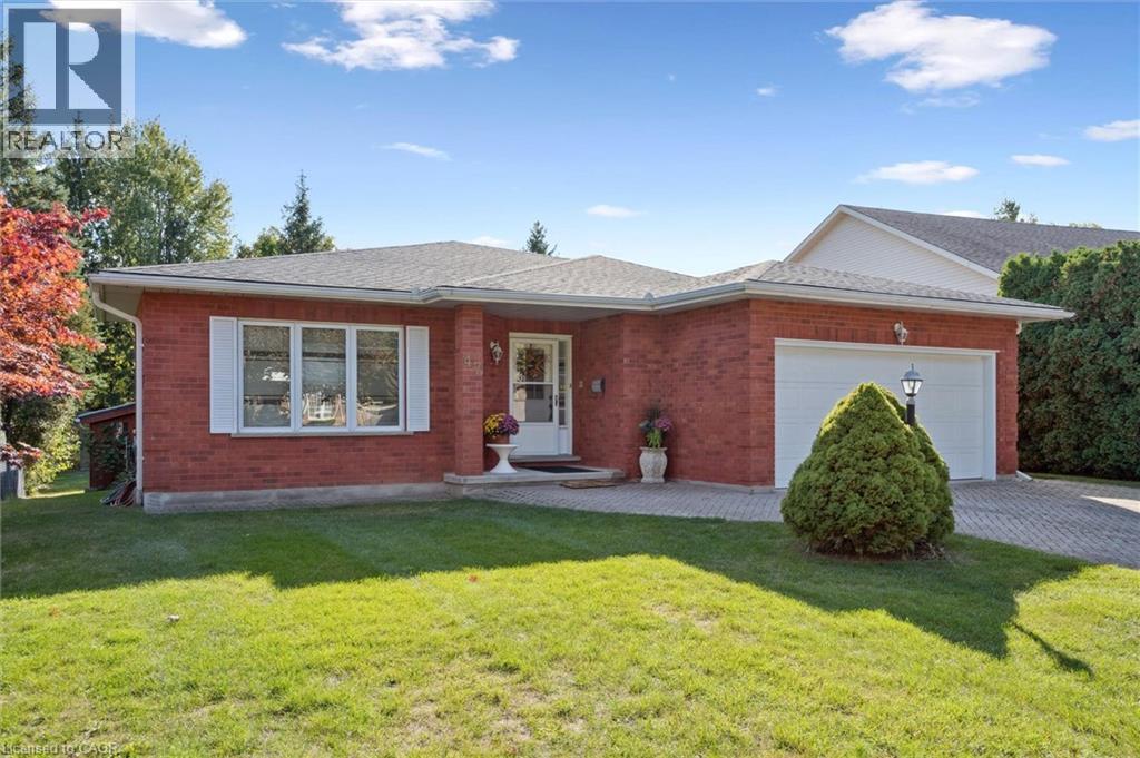 47 Corfield Drive, Kitchener, Ontario  N2A 3W8 - Photo 2 - 40776157