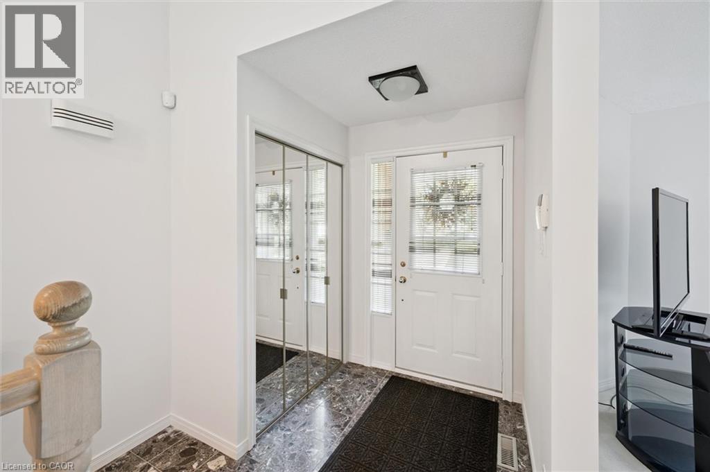 47 Corfield Drive, Kitchener, Ontario  N2A 3W8 - Photo 4 - 40776157