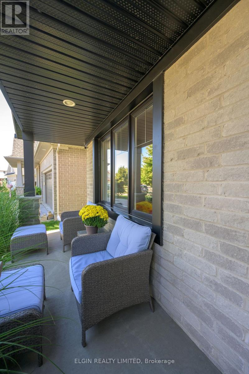 8 Deerfield Court, St. Thomas, Ontario  N5P 0B8 - Photo 6 - X12437209