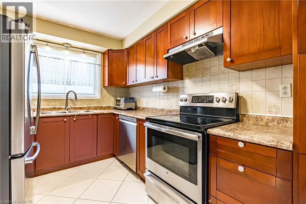 214 Vance Drive, Oakville, Ontario  L6L 3L1 - Photo 15 - 40775397