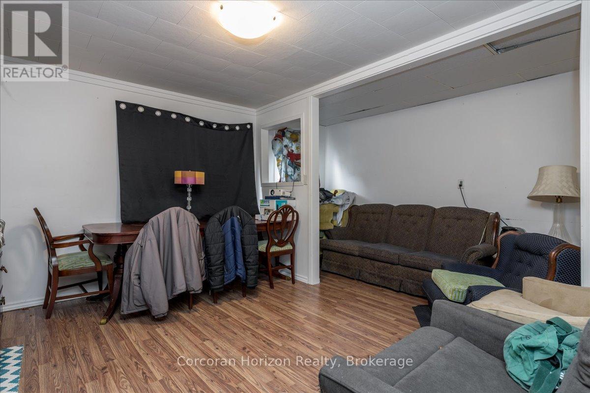 361 Fitton Street, Midland, Ontario  L4R 2T4 - Photo 2 - S12446710