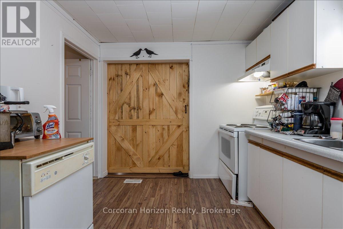 361 Fitton Street, Midland, Ontario  L4R 2T4 - Photo 4 - S12446710