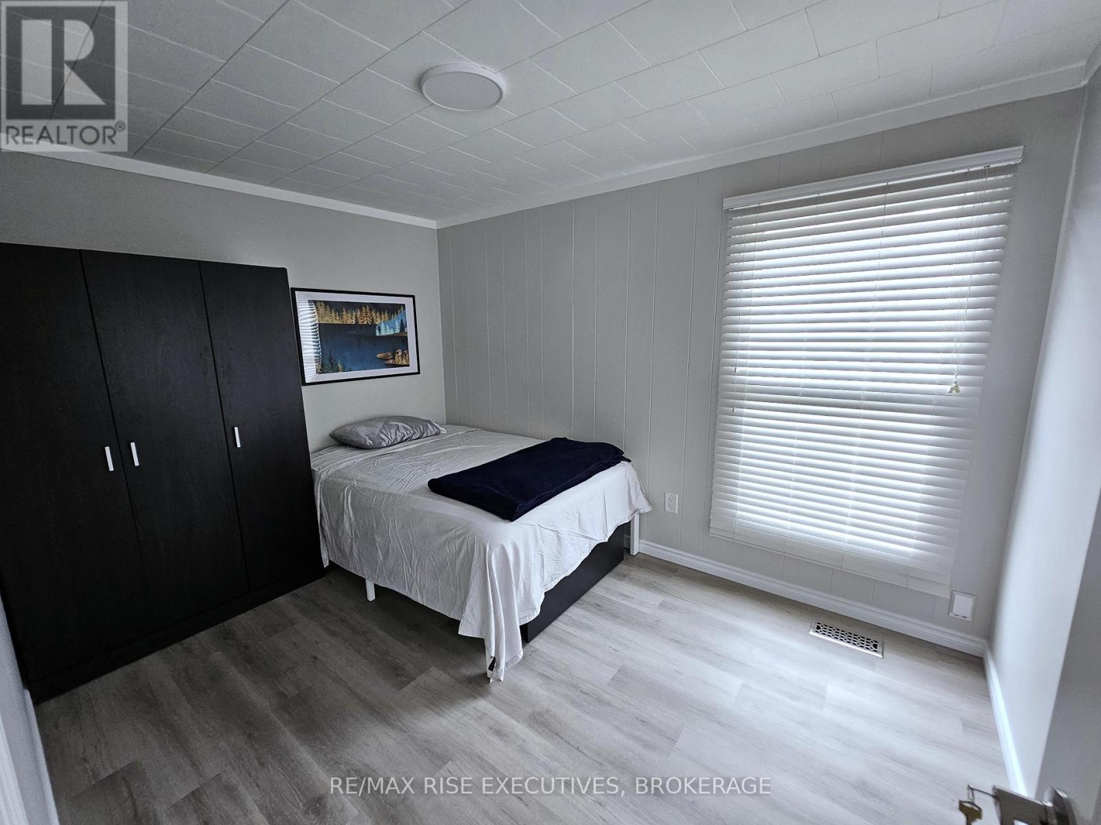 158 Joseph Street, Kingston, Ontario  K7K 2H7 - Photo 14 - X12446767
