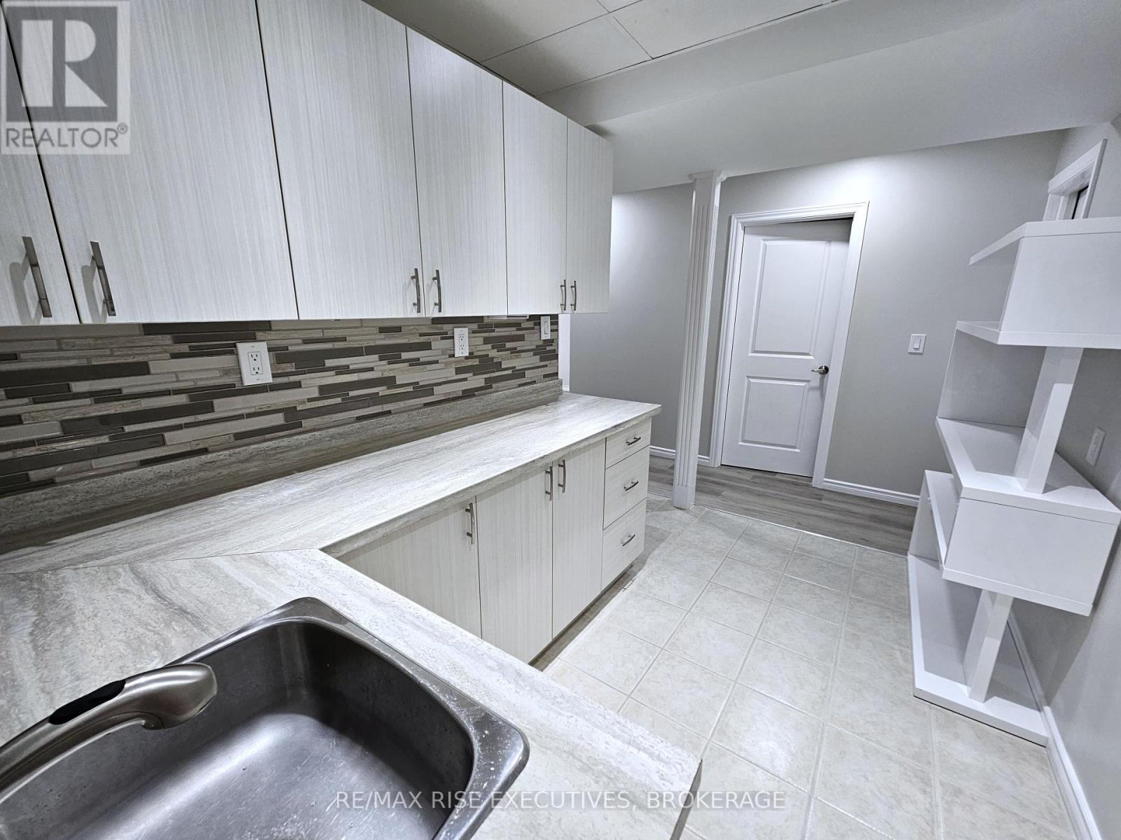 158 Joseph Street, Kingston, Ontario  K7K 2H7 - Photo 32 - X12446767
