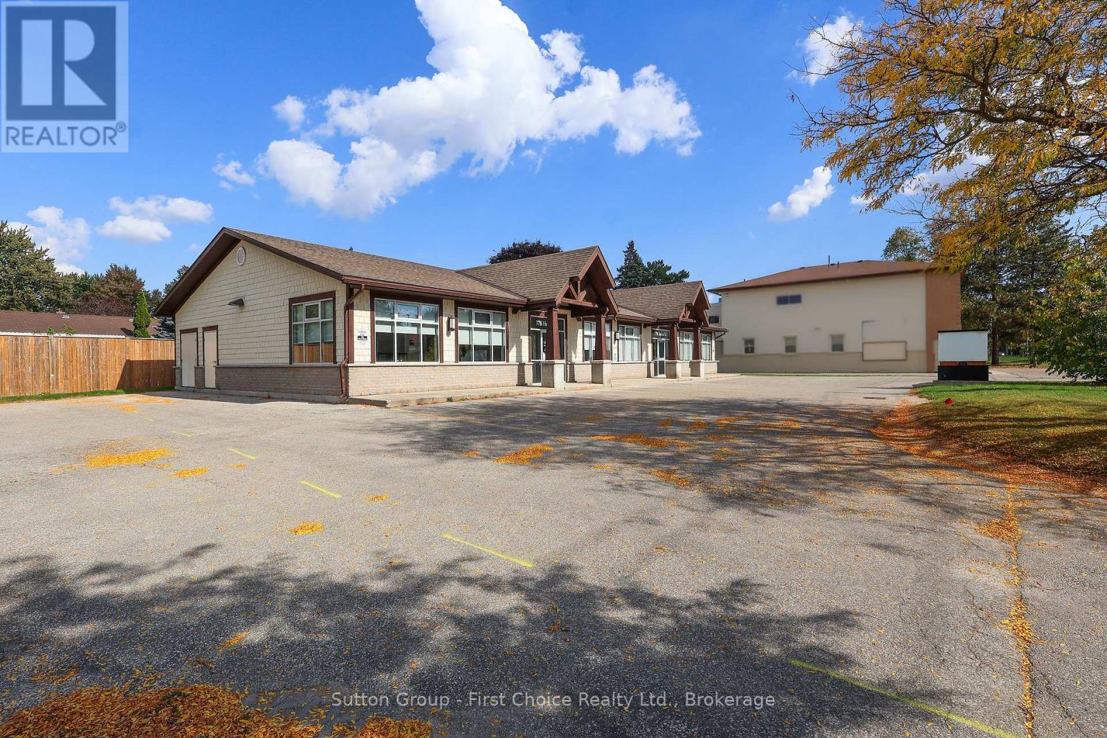 378 Huron Street, Stratford, Ontario  N5A 5T5 - Photo 4 - X12446781