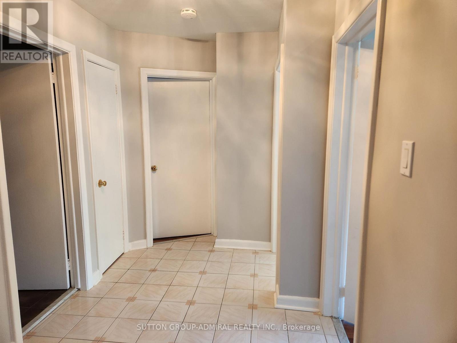 95 Almore Avenue, Toronto, Ontario  M3H 2H4 - Photo 13 - C12339498