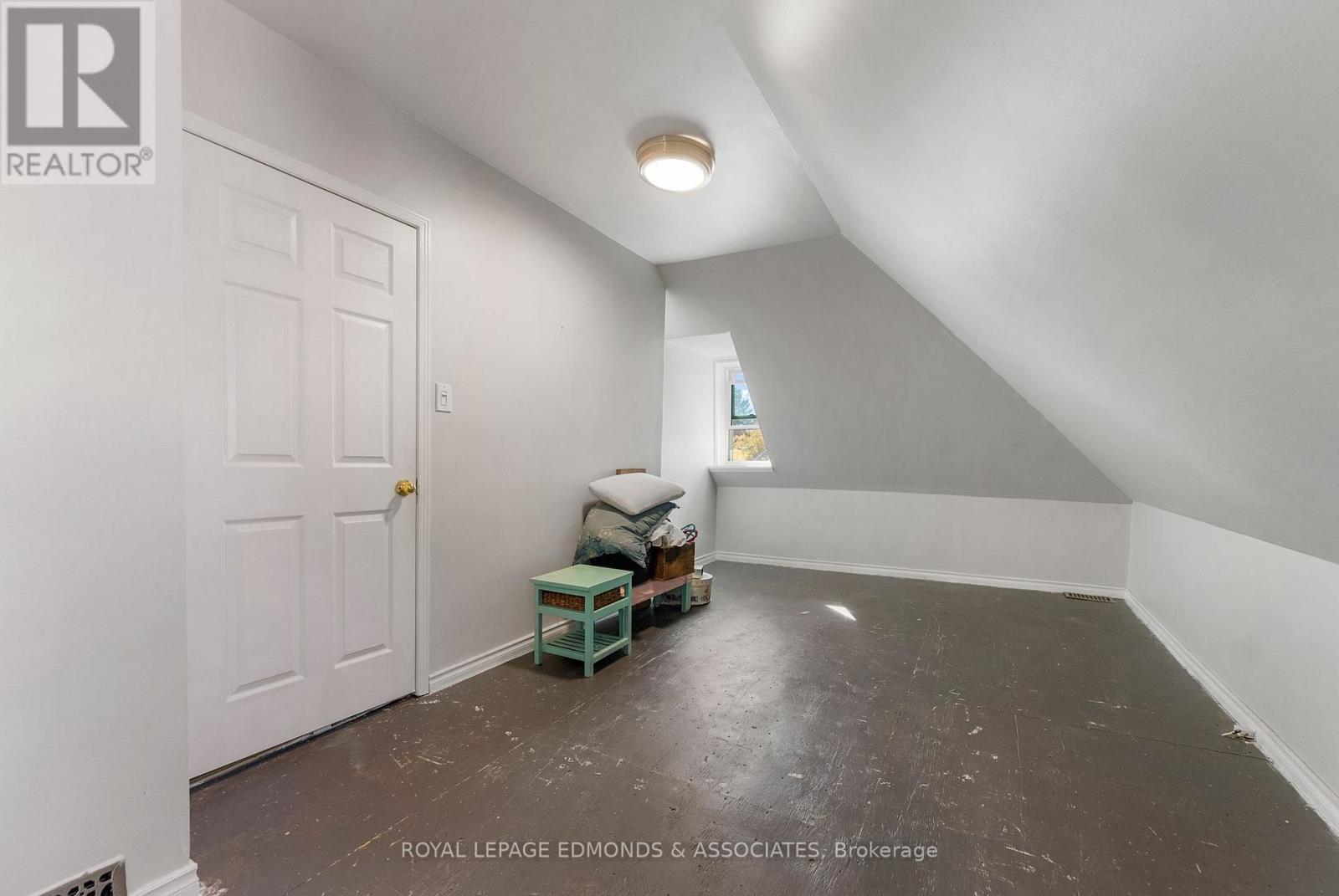 525 Boundary Road E, Pembroke, Ontario  K8A 6L7 - Photo 12 - X12446250