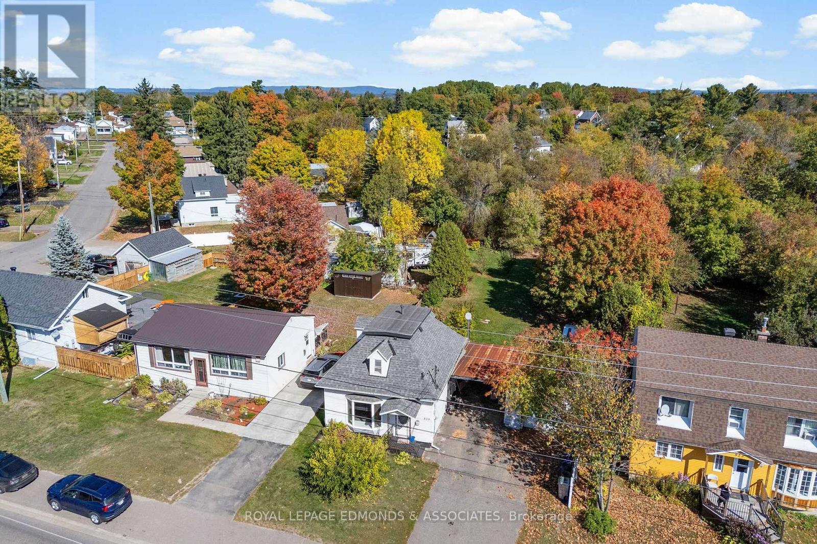525 Boundary Road E, Pembroke, Ontario  K8A 6L7 - Photo 1 - X12446250