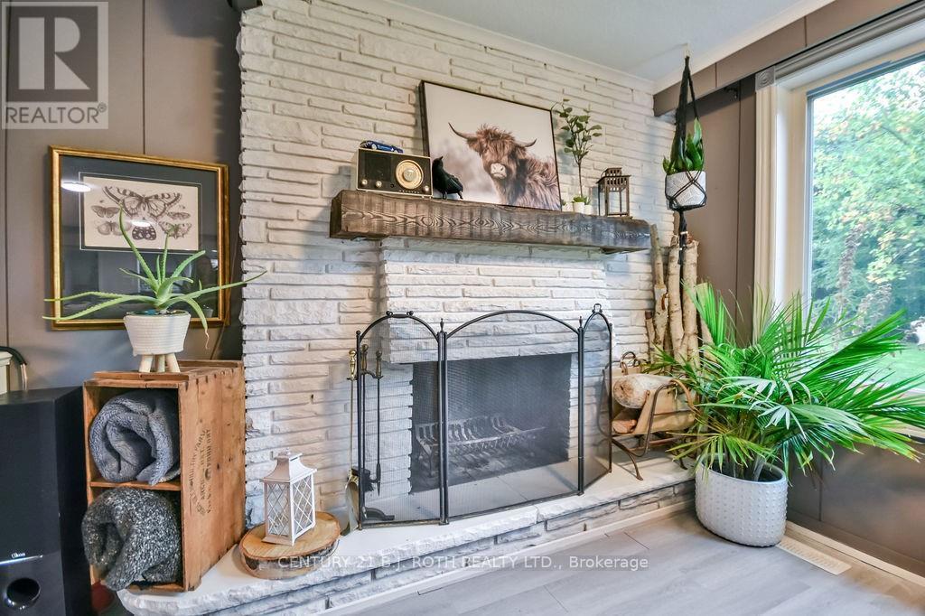 25 Florida Crescent, Toronto (Humbermede), Ontario  M9M 1P4 - Photo 29 - W12446565
