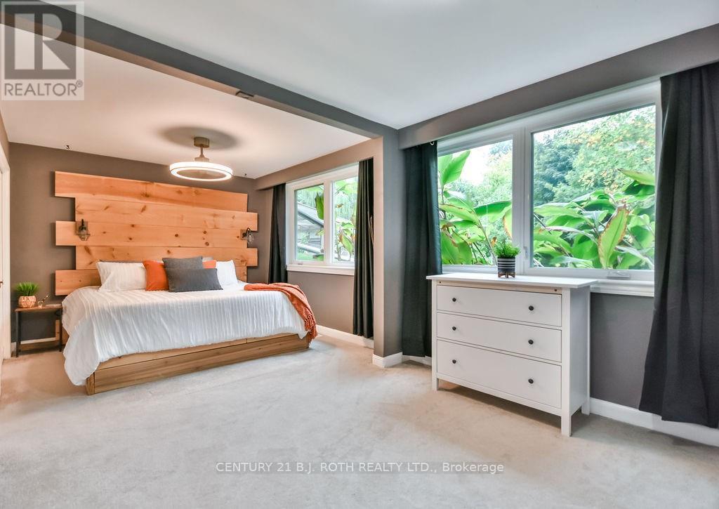 25 Florida Crescent, Toronto (Humbermede), Ontario  M9M 1P4 - Photo 31 - W12446565