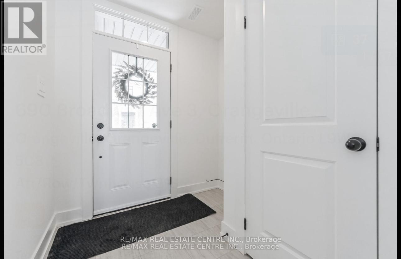 3 - 690 Broadway Avenue, Orangeville, Ontario  L9W 5C8 - Photo 4 - W12446579