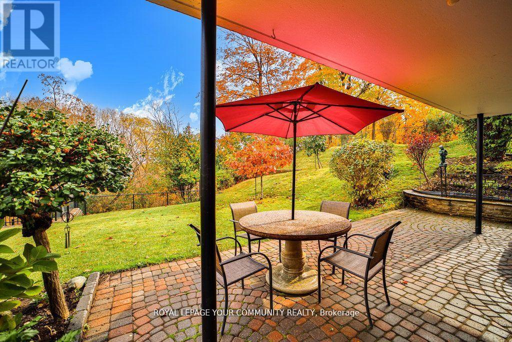 21 Disan Court, Toronto (Thistletown-Beaumonde Heights), Ontario  M9V 4A5 - Photo 37 - W12446619