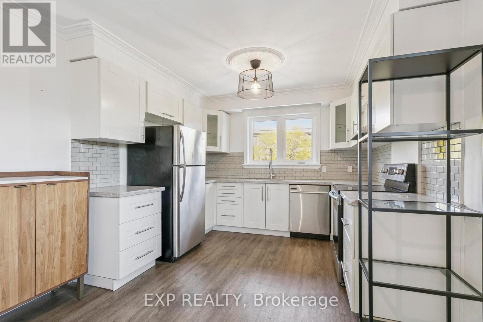 2nd Level - 15 Carnation Avenue, Toronto, Ontario  M8V 2J8 - Photo 14 - W12446626