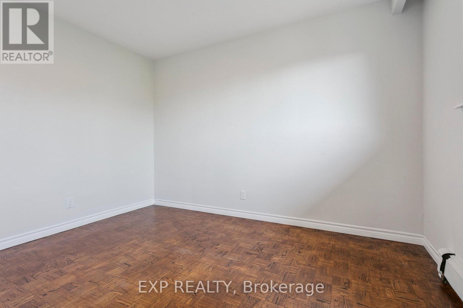 2nd Level - 15 Carnation Avenue, Toronto, Ontario  M8V 2J8 - Photo 27 - W12446626