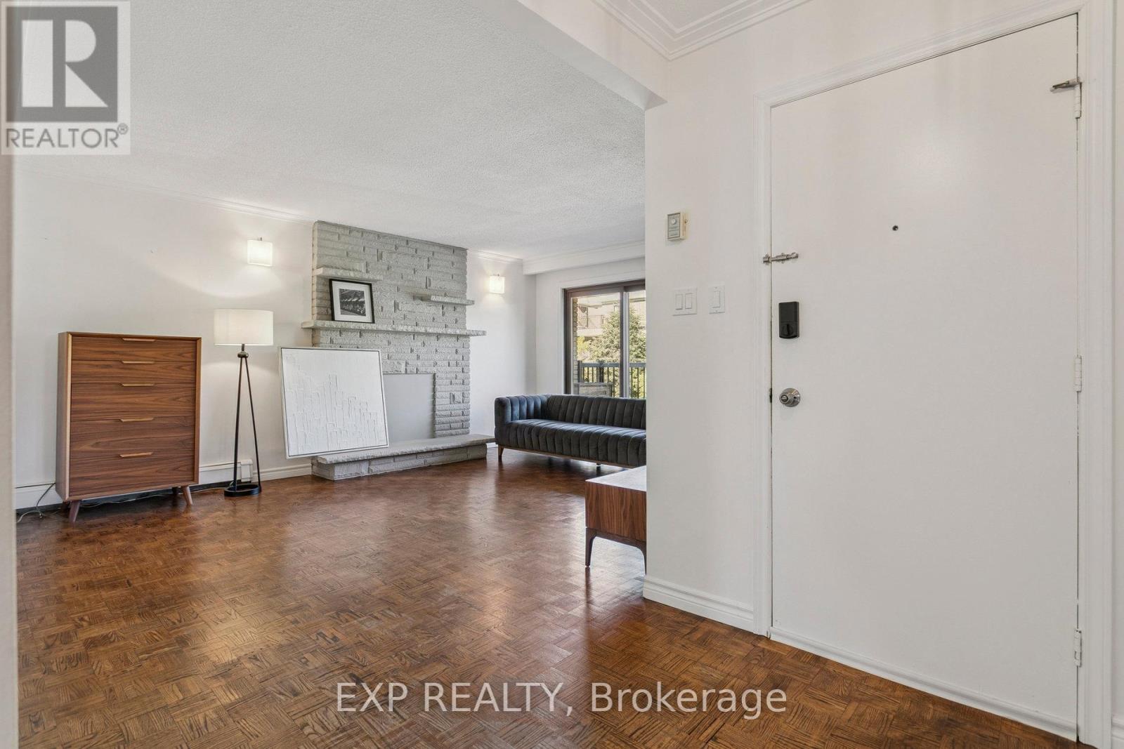 2nd Level - 15 Carnation Avenue, Toronto, Ontario  M8V 2J8 - Photo 4 - W12446626