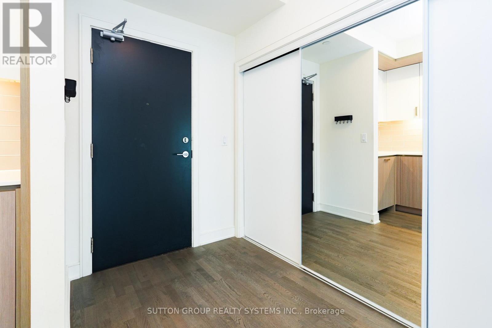 357 - 1575 Lakeshore Road, Mississauga, Ontario  L5J 1J4 - Photo 5 - W12446649