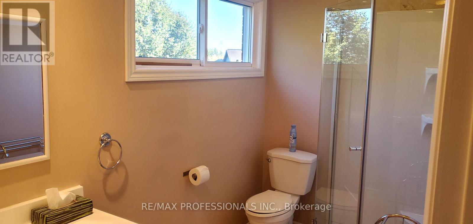 2545 Addingham Crescent, Oakville, Ontario  L6J 7K7 - Photo 19 - W12446669