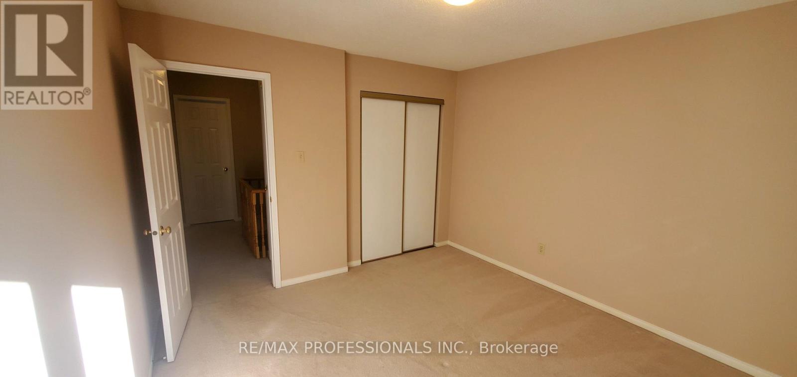 2545 Addingham Crescent, Oakville, Ontario  L6J 7K7 - Photo 24 - W12446669