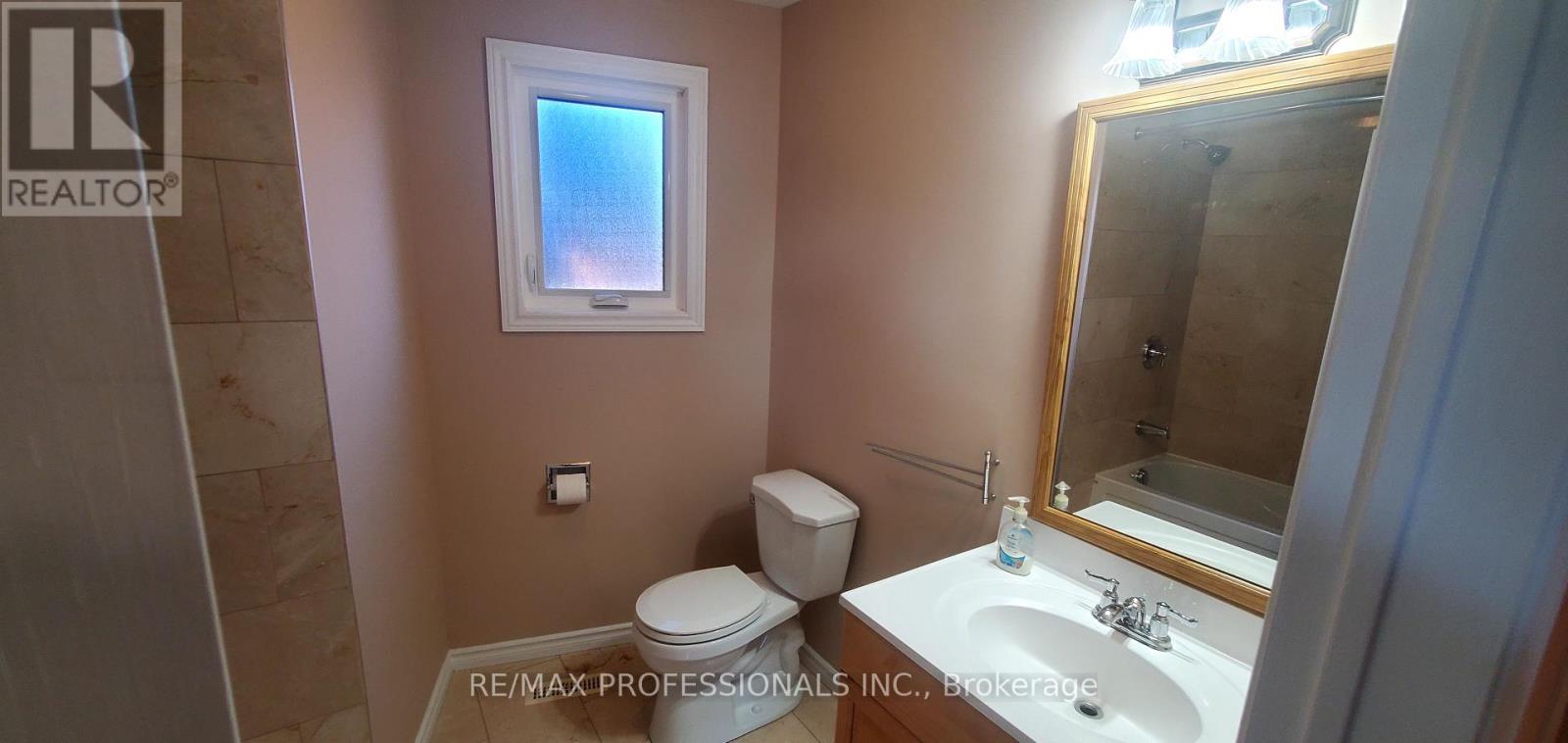 2545 Addingham Crescent, Oakville, Ontario  L6J 7K7 - Photo 29 - W12446669