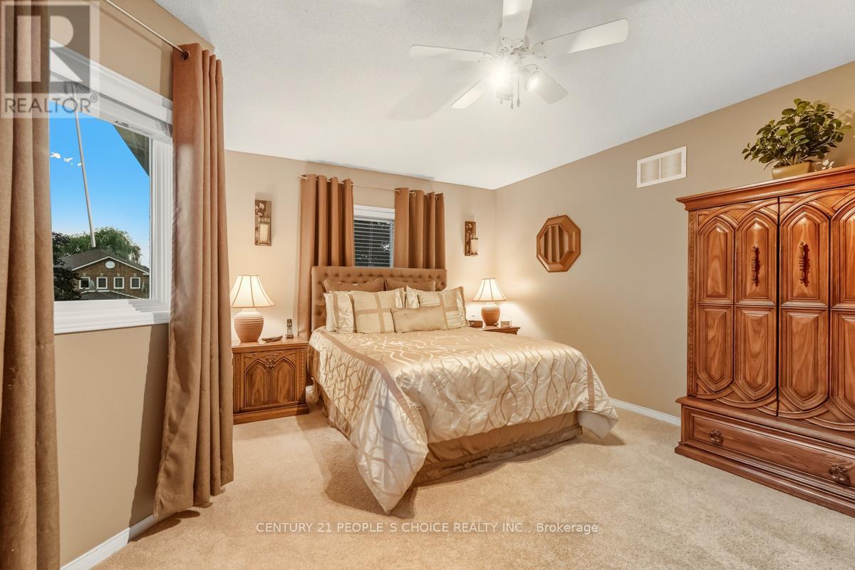 5374 Fallingbrook Drive, Mississauga, Ontario  L5V 1P7 - Photo 20 - W12446672
