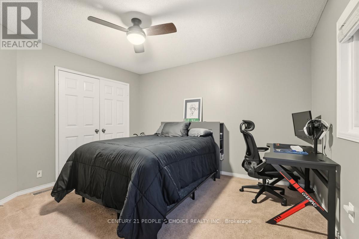 5374 Fallingbrook Drive, Mississauga, Ontario  L5V 1P7 - Photo 25 - W12446672