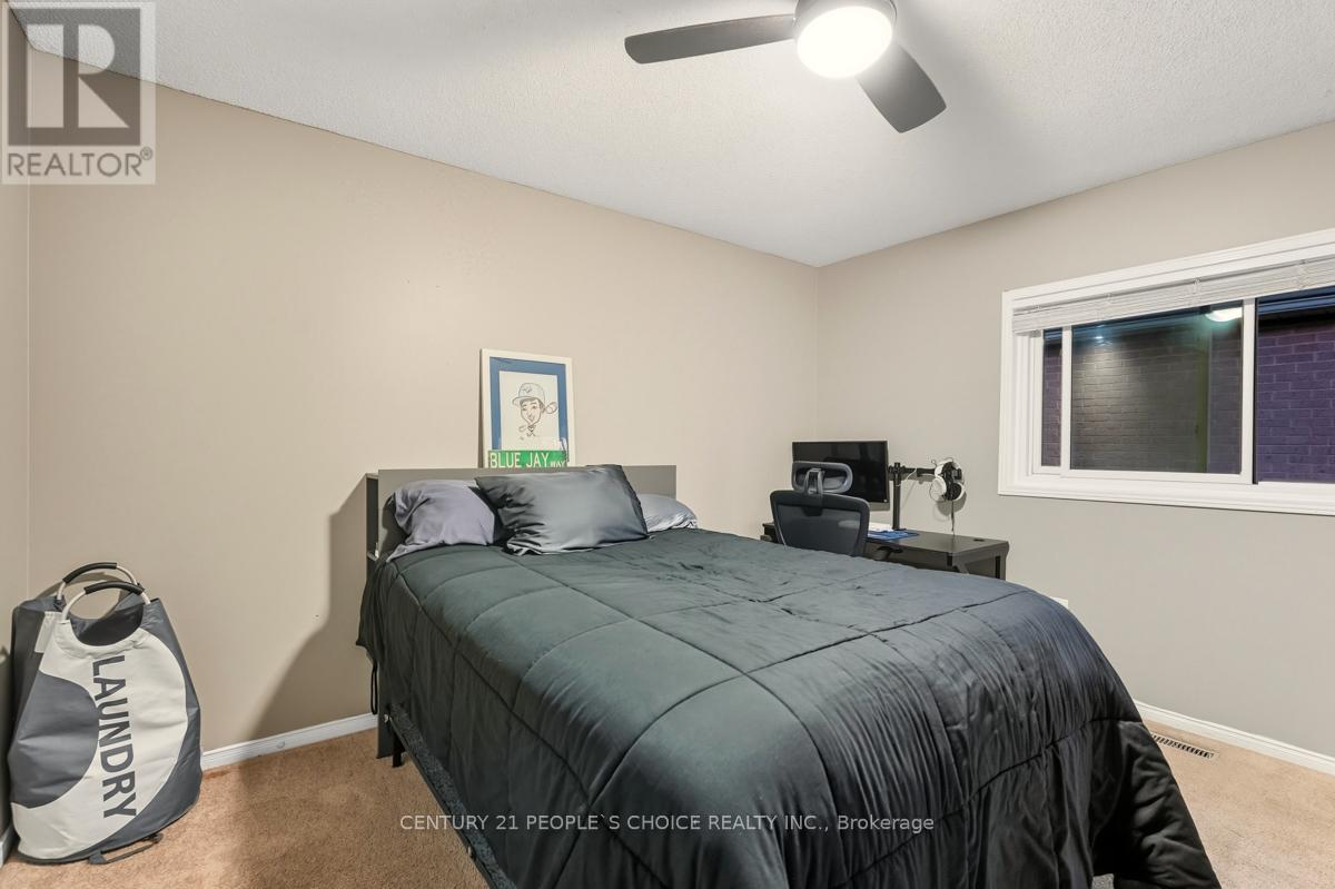 5374 Fallingbrook Drive, Mississauga, Ontario  L5V 1P7 - Photo 26 - W12446672