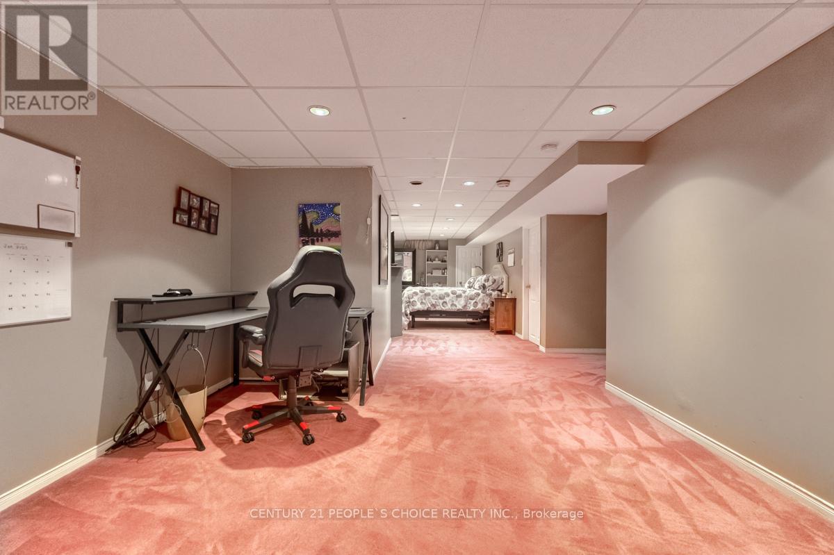 5374 Fallingbrook Drive, Mississauga, Ontario  L5V 1P7 - Photo 35 - W12446672