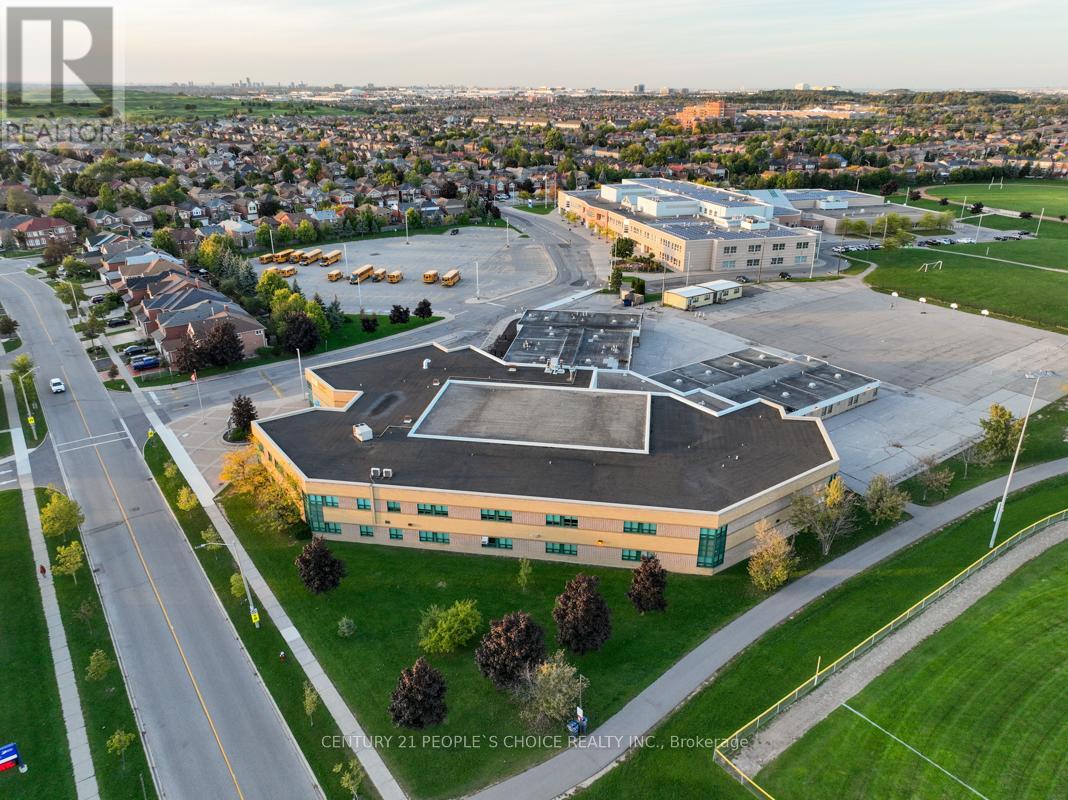 5374 Fallingbrook Drive, Mississauga, Ontario  L5V 1P7 - Photo 45 - W12446672