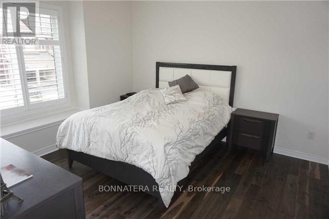 230 Jessie Caverhill Pass, Oakville, Ontario  L6M 0Z6 - Photo 13 - W12446681