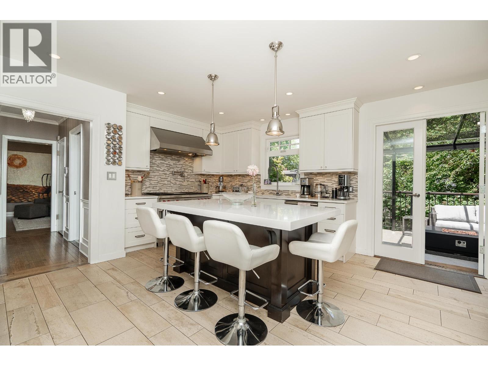 3821 W Broadway, Vancouver, British Columbia  V6R 2C2 - Photo 9 - R3038034